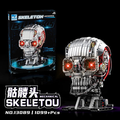Mechanical Skull – MJI 13089 motorised building set – retail box next to the assembled skull