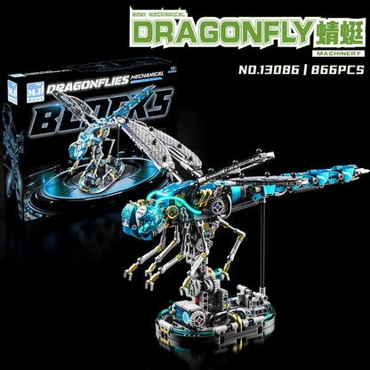 Mechanical Dragonfly – MJI 13086 motorised building set – assembled model in front of its retail box