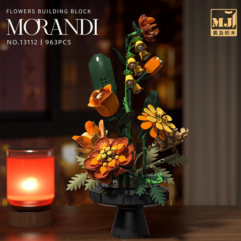Morandi Bouquet – MJI 13112 botanical building set – bouquet next to a lamp