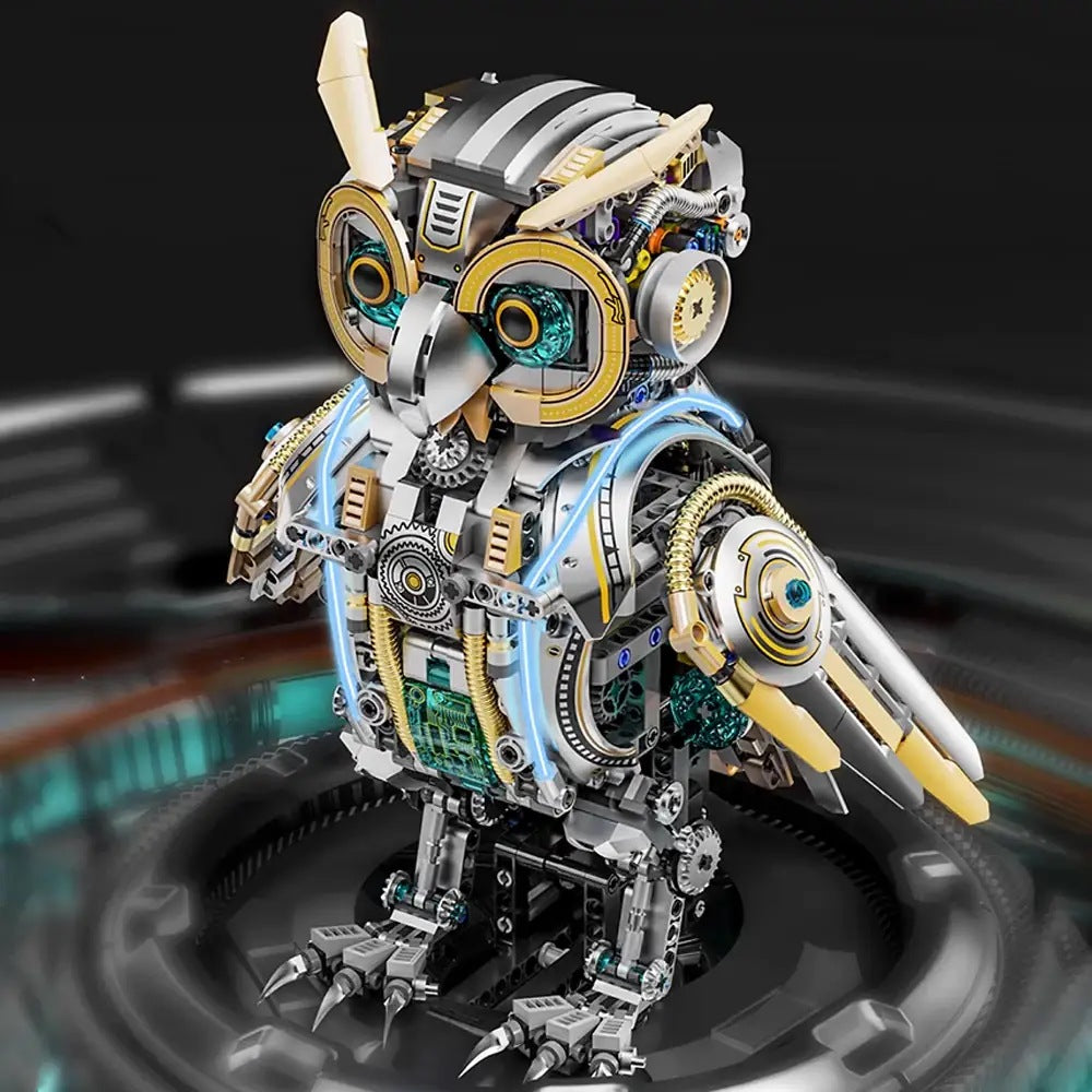 Mechanical Cyber Owl – MJI 13094 building set with bonus motor – three-quarter studio view of the assembled owl