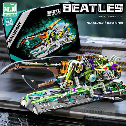 Mechanical Rhinoceros Beetle – MJI 13053 motorised building set – assembled model next to its retail box