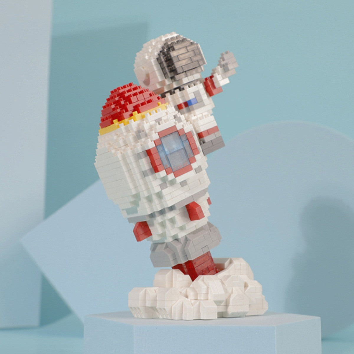 Balody 18362 Astronaut with Rocket – on display