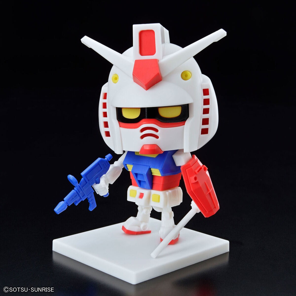 1/1 Gunpla-kun DX Set – Bandai – on pedestal