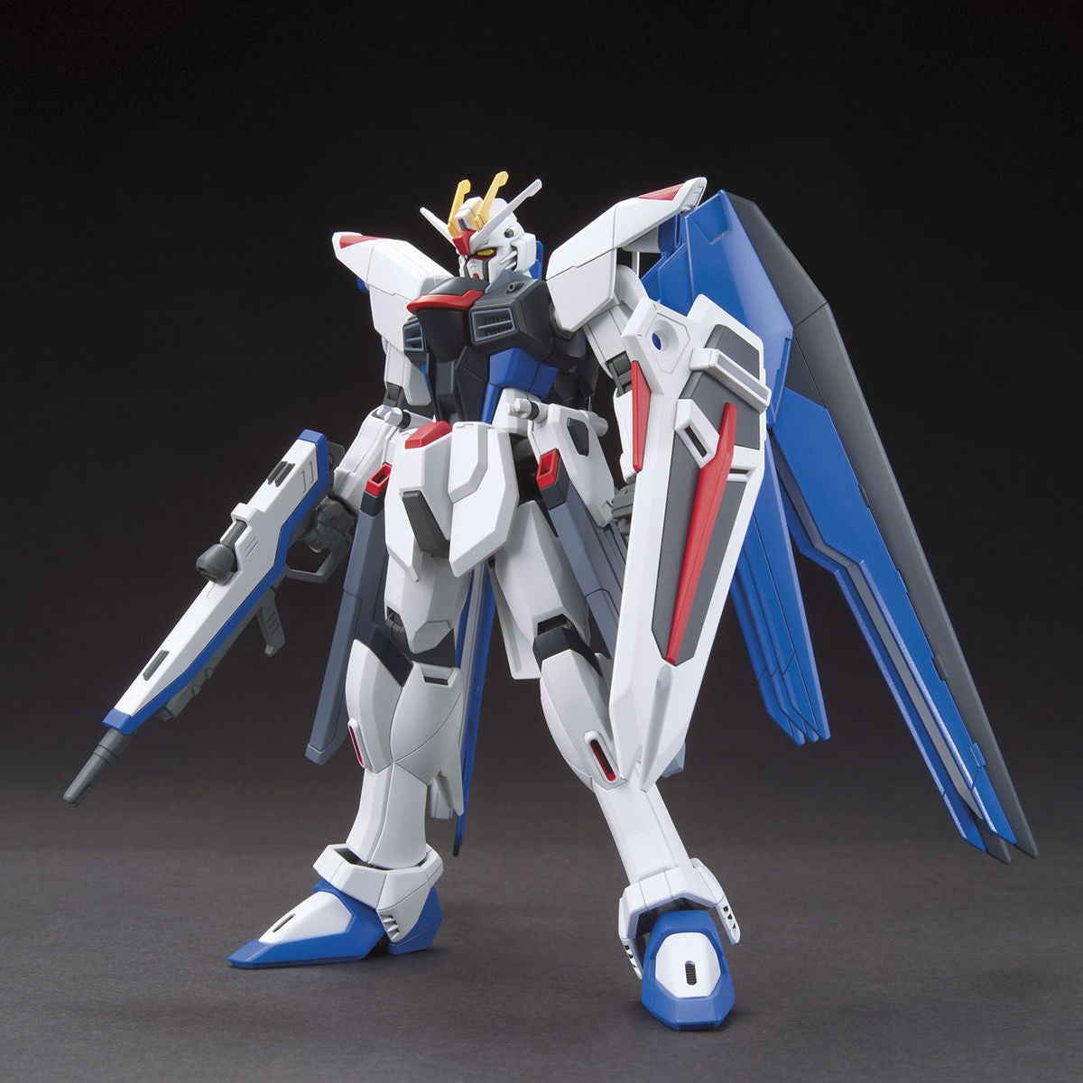HGCE Freedom Gundam – Bandai – front