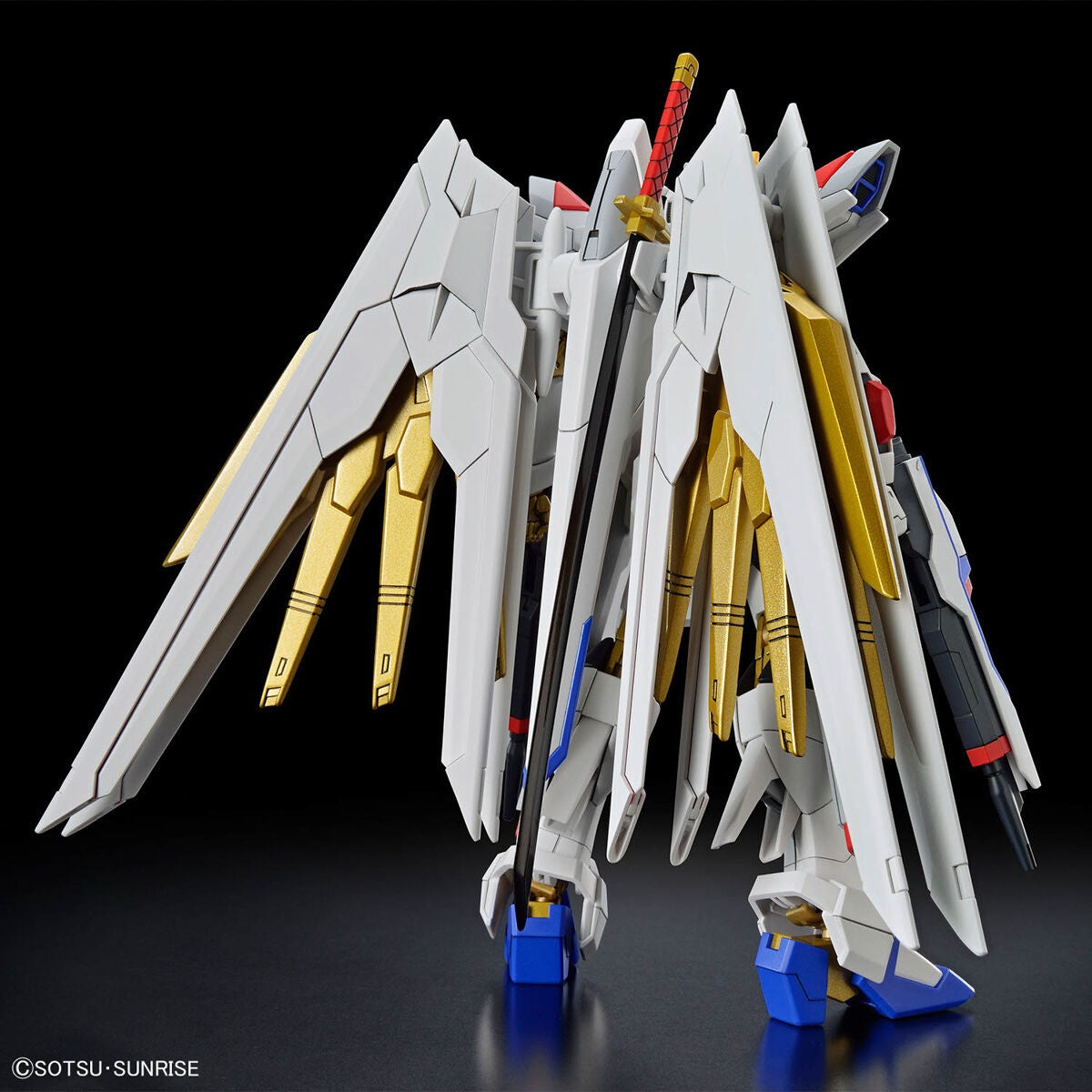 HG Mighty Strike Freedom Gundam – Bandai – rear