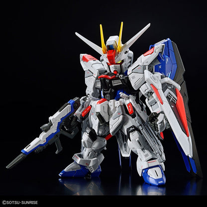 MGSD Freedom Gundam – Bandai – front