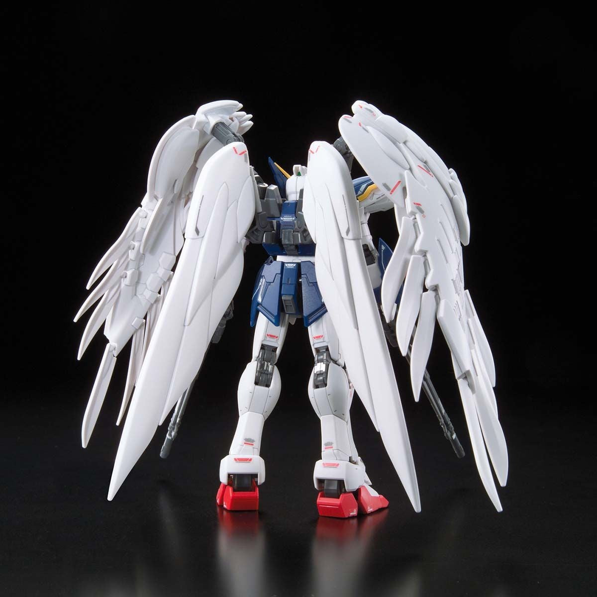 Bandai RG 1/144 Wing Gundam Zero EW – rear view
