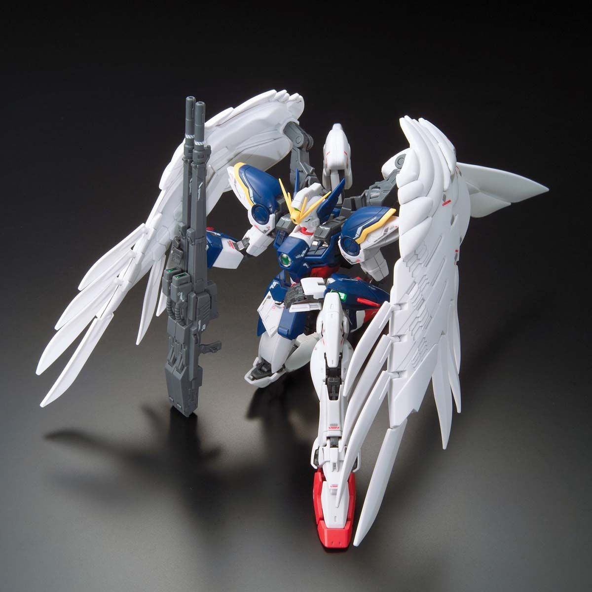 Bandai RG 1/144 Wing Gundam Zero EW – wings spread