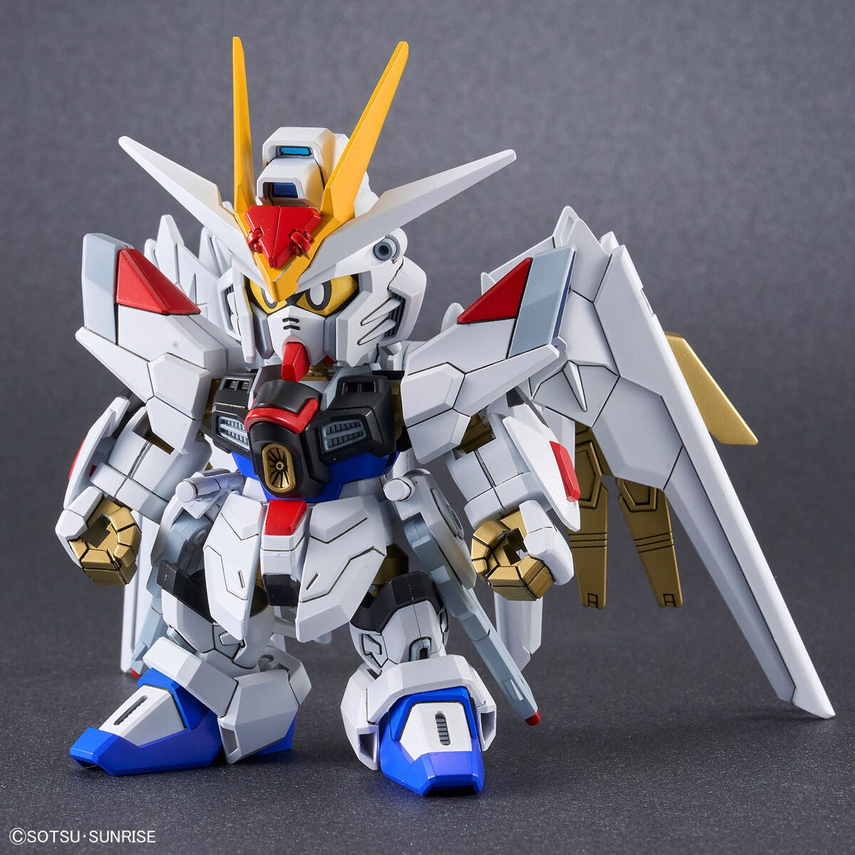 SDCS Mighty Strike Freedom Gundam – Bandai – front