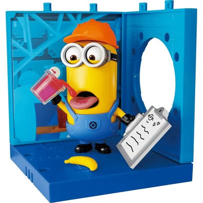 Kevin (The Jelly Taster) – Blokees Minions preCOOL Jelly Factory – figure with scene panel and jelly cup