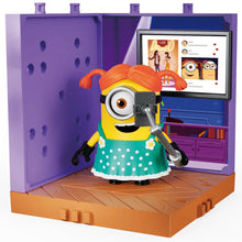 Carl (Streamer) – Blokees Minions preCOOL Celebration Party – figure with scene panel, selfie stick and TV