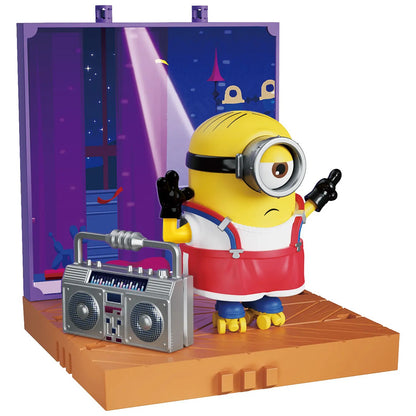 Stuart (Dancer) – Blokees Minions preCOOL Celebration Party – figure with scene panel, roller skates and radio