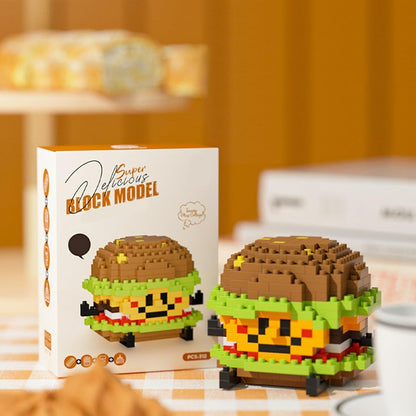 Cheeseburger – CLC 8926 micro block set – retail box next to the assembled cheeseburger