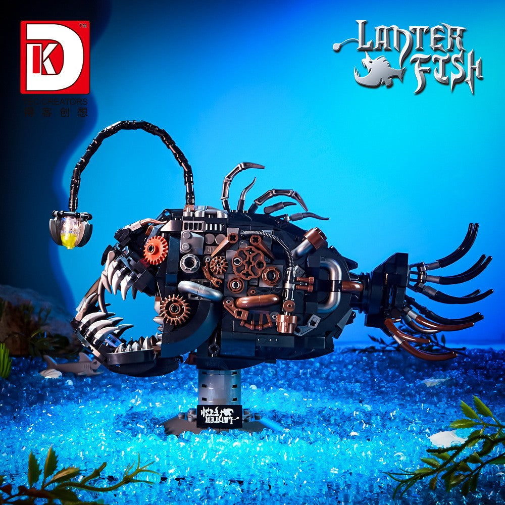 Mechanical Lantern Fish – DK 7042 building set – side view