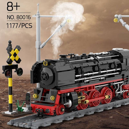 BR01 Steam Locomotive – DK 80016 building set – assembled locomotive with signal