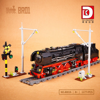 BR01 Steam Locomotive – DK 80016 building set – side view on the track section