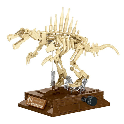 Spinosaurus Skeleton – JIESTAR 57039 building set – assembled skeleton on its museum display base