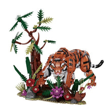 Tiger Jungle – Kqiboxxr KQ203 building set – tiger in the jungle on its base
