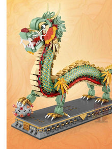 Chinese Dragon – LOZ 1928 mini block set – assembled dragon chasing the pearl