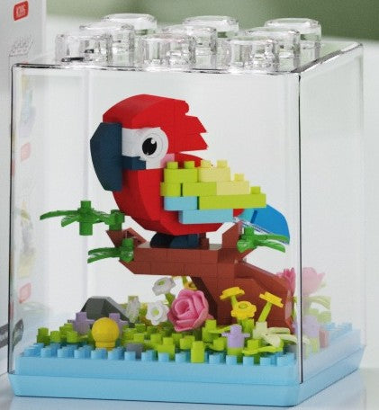 Macaw – MEKANSM K394 micro block set – assembled macaw in the clear dust cover
