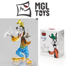 Goofy – MGL Toys Disney crystal building block figure – assembled figure next to its retail box