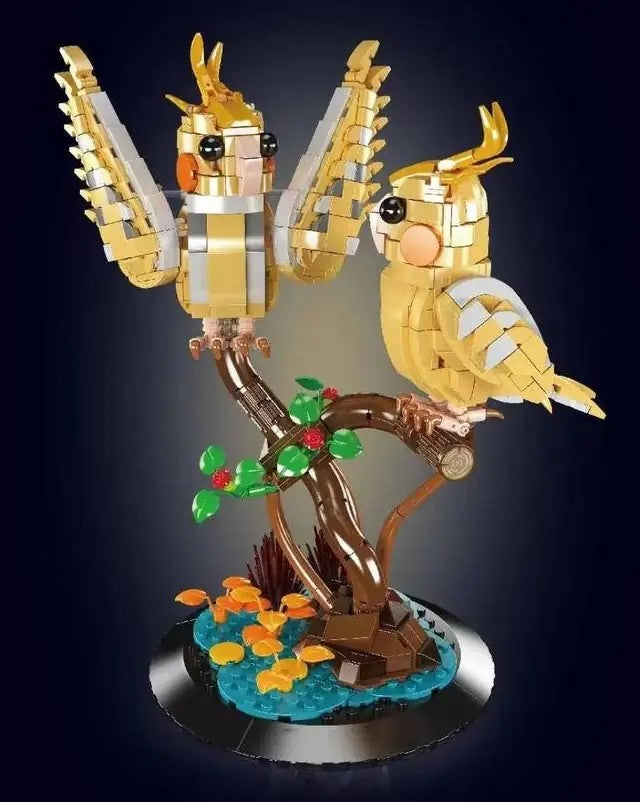 Black-Capped Lory – Mould King 10150 building set – front view of the two birds