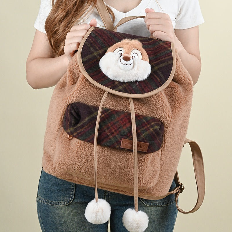 Chip – Potdemiel Disney American Vintage backpack – held in front
