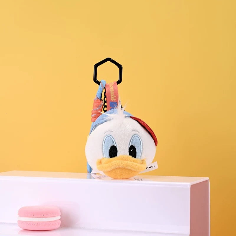 Donald Duck – Potdemiel Enjoy Sweet Life plush keychain – styled view