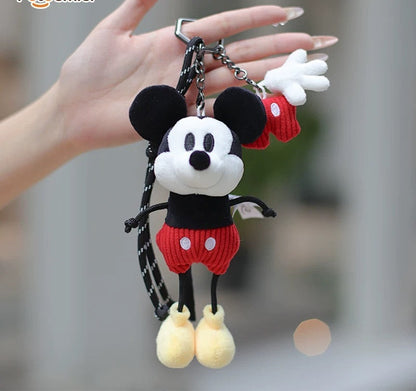 Mickey Mouse – Potdemiel Cute and Soft plush keychain – held in hand