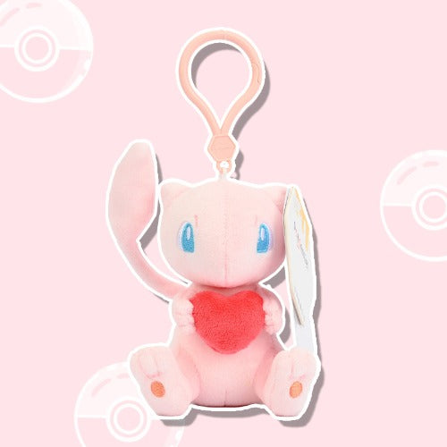 Mew – Potdemiel Pokémon heart plush keychain – styled view