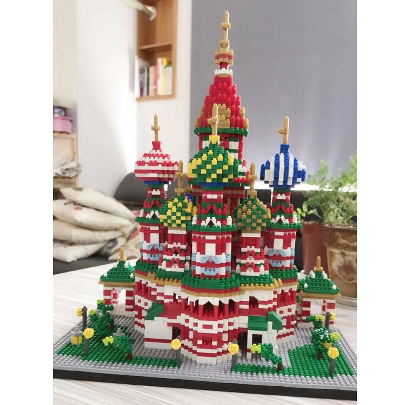 Saint Basil's Cathedral – PZX 9918 micro block set – assembled model, front