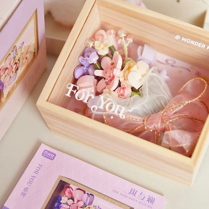 Wonder Moon 804216 The Gorgeous Blooms flower case – angled view